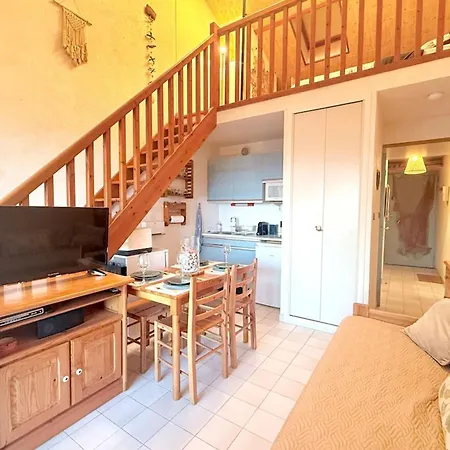 La Voile Bleue - 130 Metres From The アパート イエール